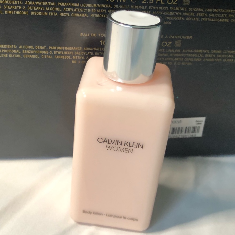 Calvin Klein Women Fragrance Lotion